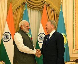 Prime Minister Modi meets President of the Republic of Kazakhstan
