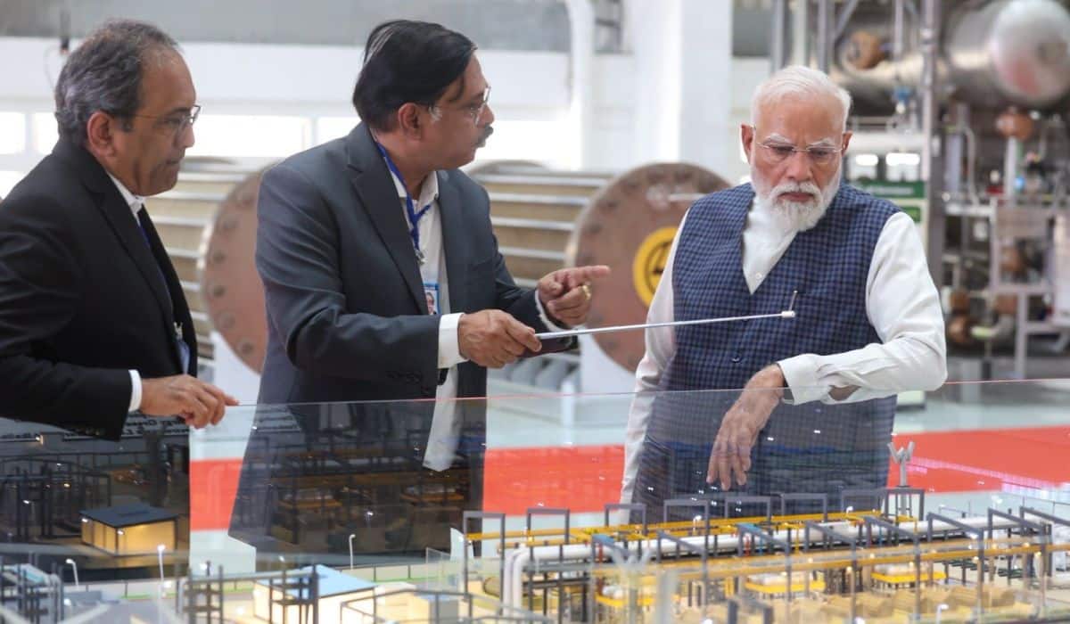 Prime Minister attends exhibition in Hazira, Gujarat