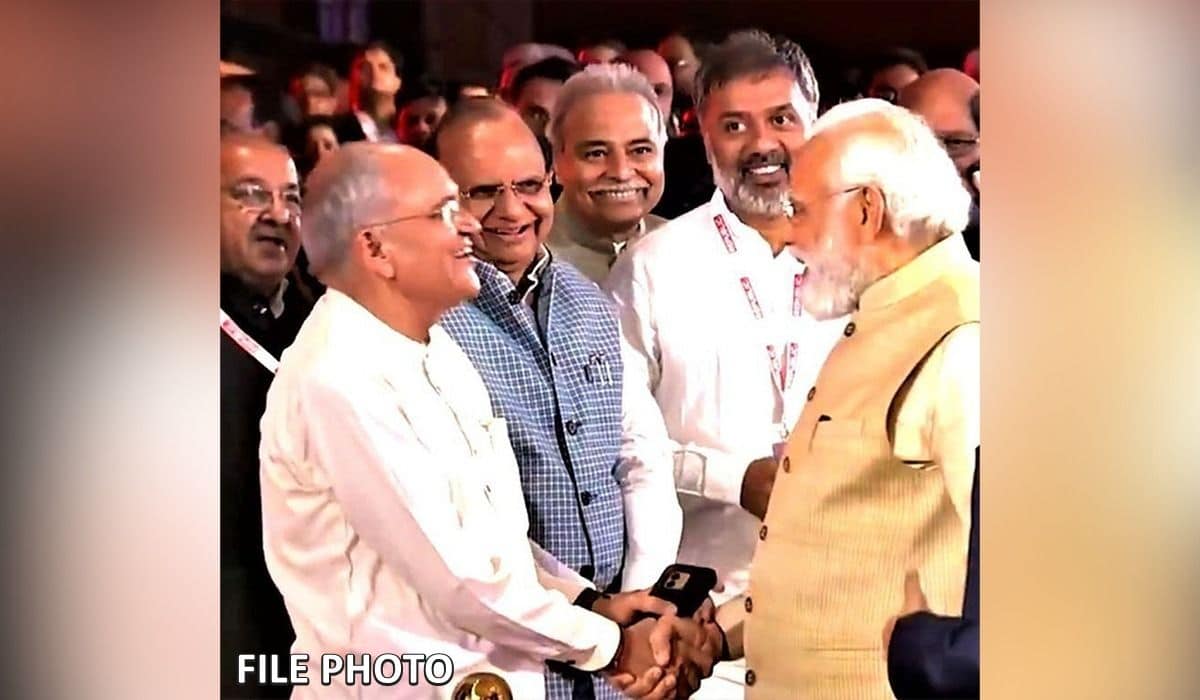 Prime Minister condoles the passing of prolific writer, thinker and public intellectual, Shri Balbir Punj