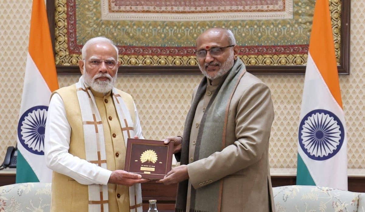 Prime Minister calls on the Vice President