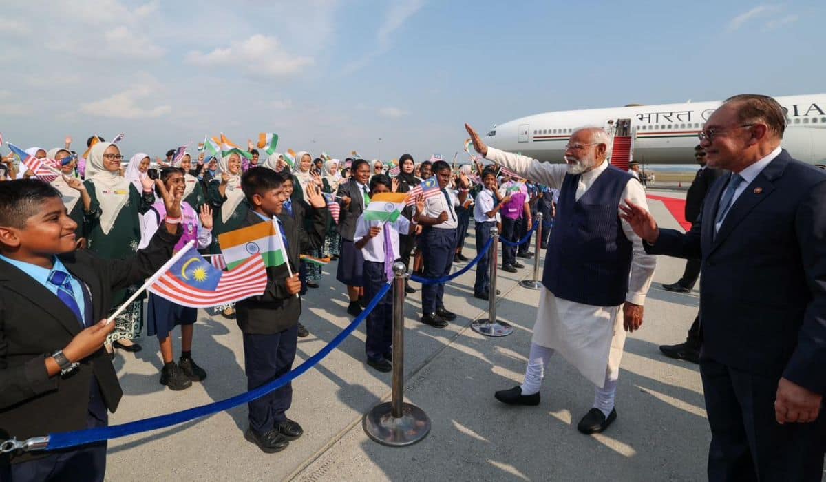 PM Modi arrives to a warm welcome in Kuala Lumpur, Malaysia