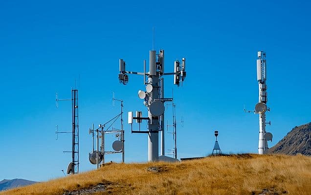 India adds 8.43M mobile users in March as telcos see sharp growth: TRAI 