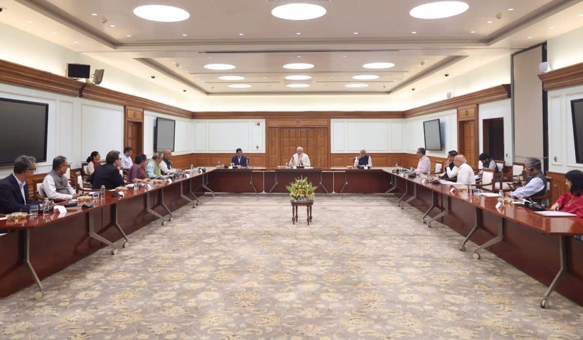 Prime Minister chairs meeting of the Economic Advisory Council to the Prime Minister