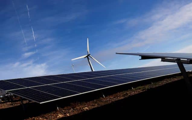 India adds record 27 GW solar capacity in H1, installations jump 49% 