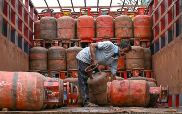 LPG Bookings Drop To 77 Lakh From 88.8 Lakh As Govt Says Fuel Supplies Stable