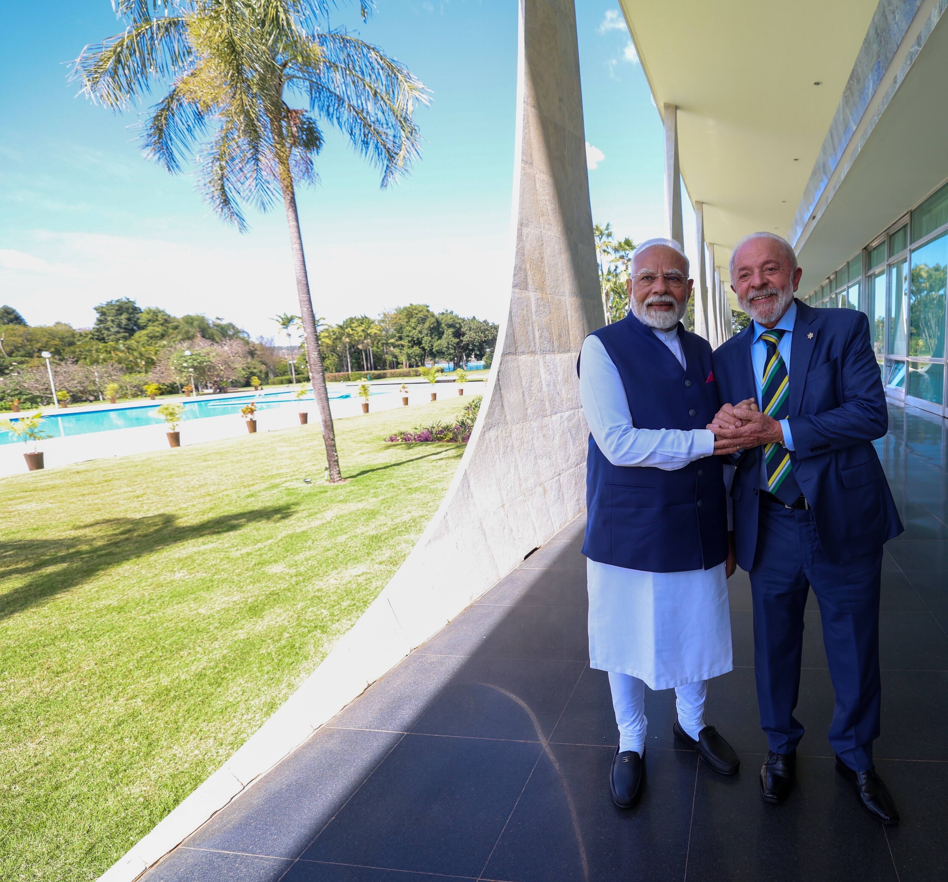 प्रधानमंत्री ने ब्राजील के राष्ट्रपति से मुलाकात की