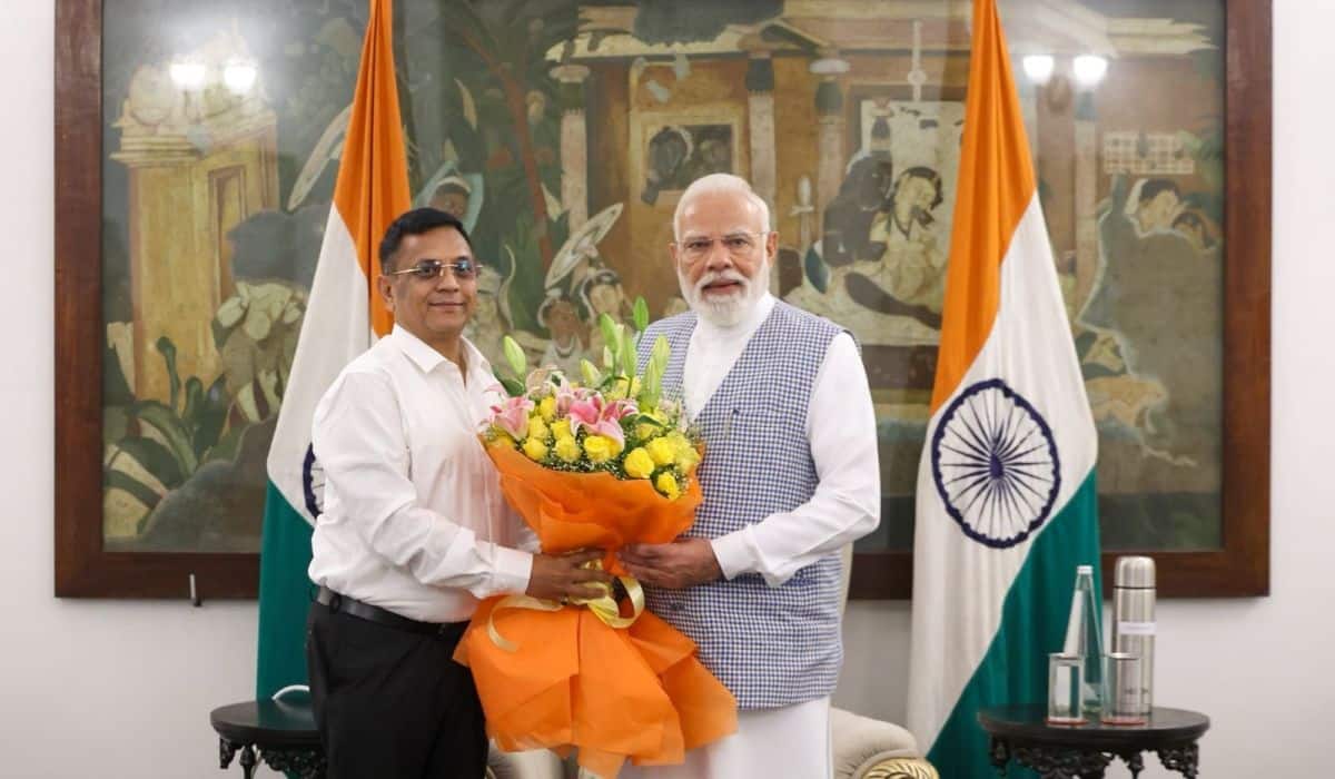 Prof. Gobardhan Das Ji meets the Prime Minister