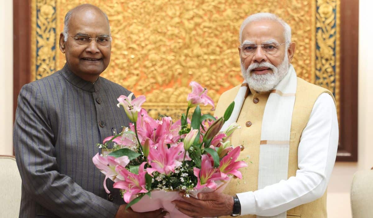 Prime Minister meets the former President of India