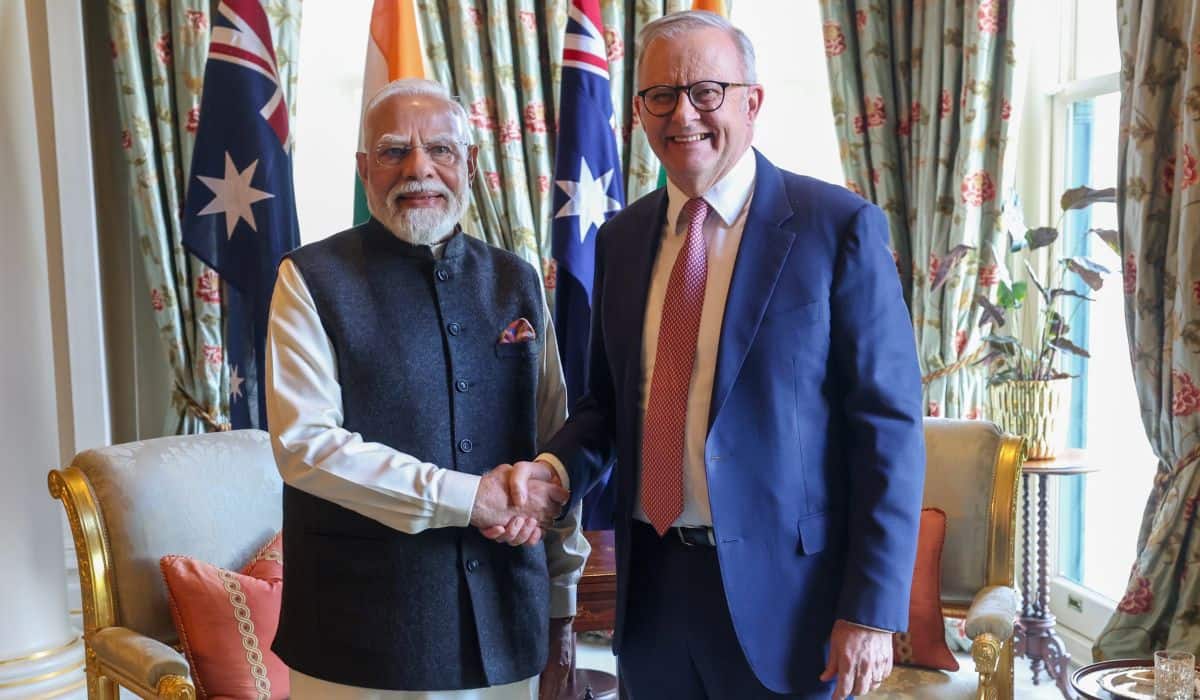 Prime Minister meets with the Prime Minister of Australia at the 3rd India-Australia Annual Summit