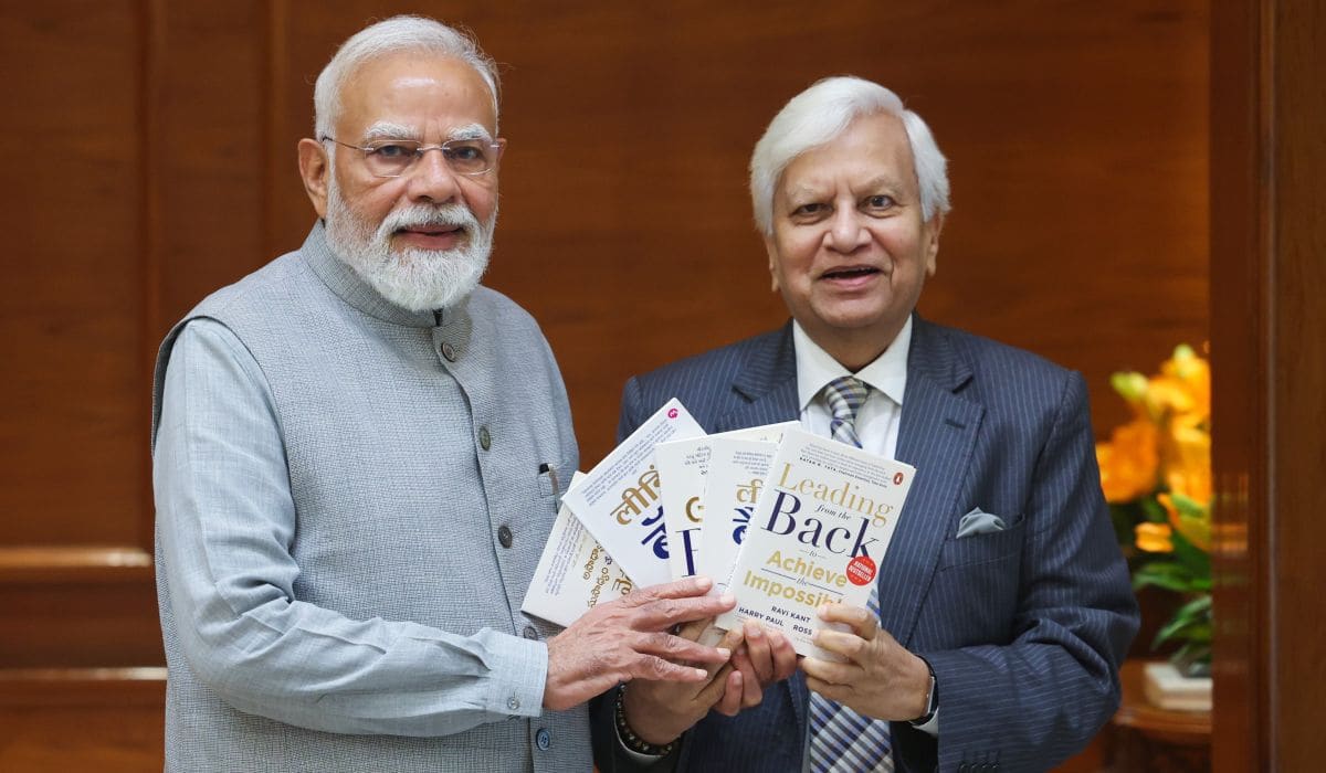 Eminent industry leader Shri Ravi Kant meets the Prime Minister 
