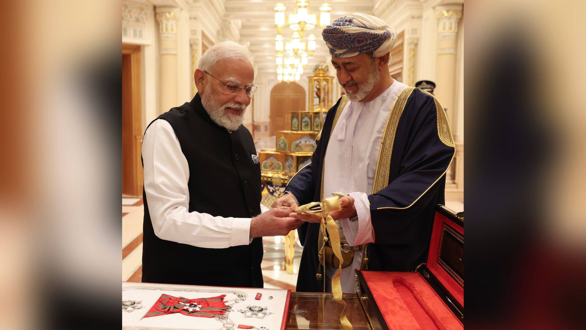 Prime Minister conferred with the Order of Oman