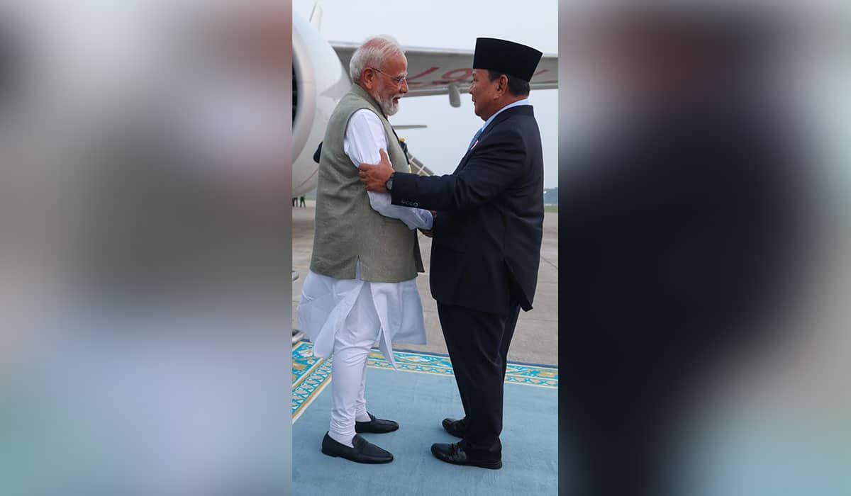 PM Modi arrives in Jakarta