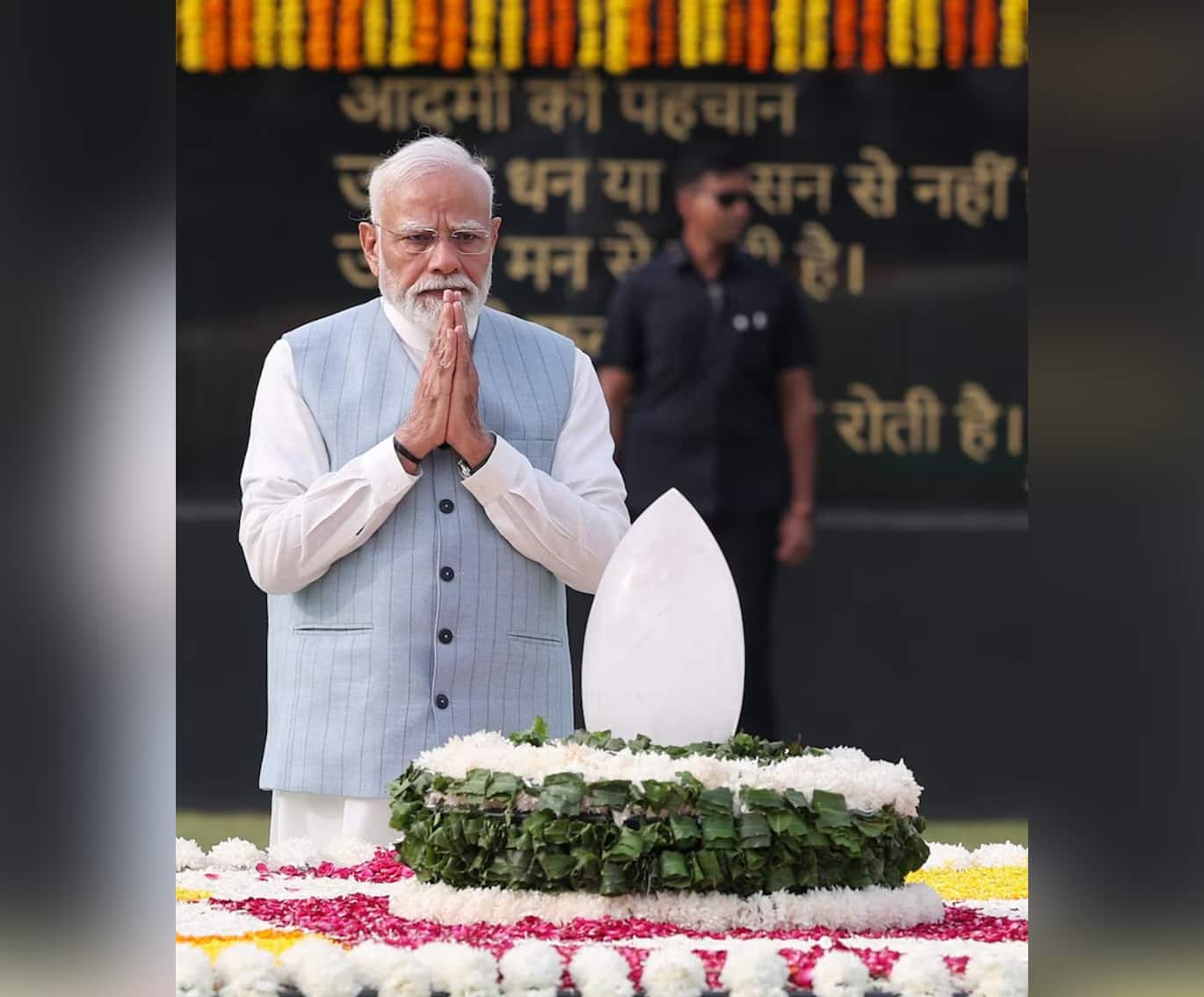 Prime Minister pays homage to former Prime Minister, Shri Atal Bihari Vajpayee at Sadaiv Atal