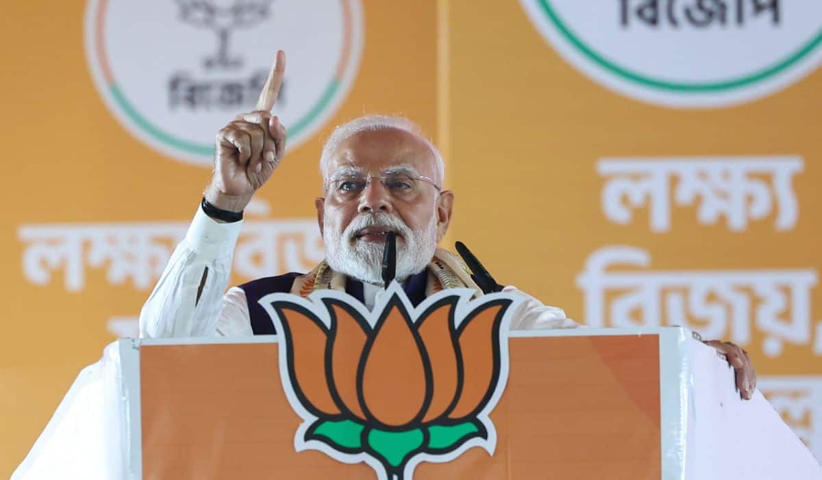 For the benefits of central schemes to reach Bengal, a BJP government is essential: PM Modi in Kolkata