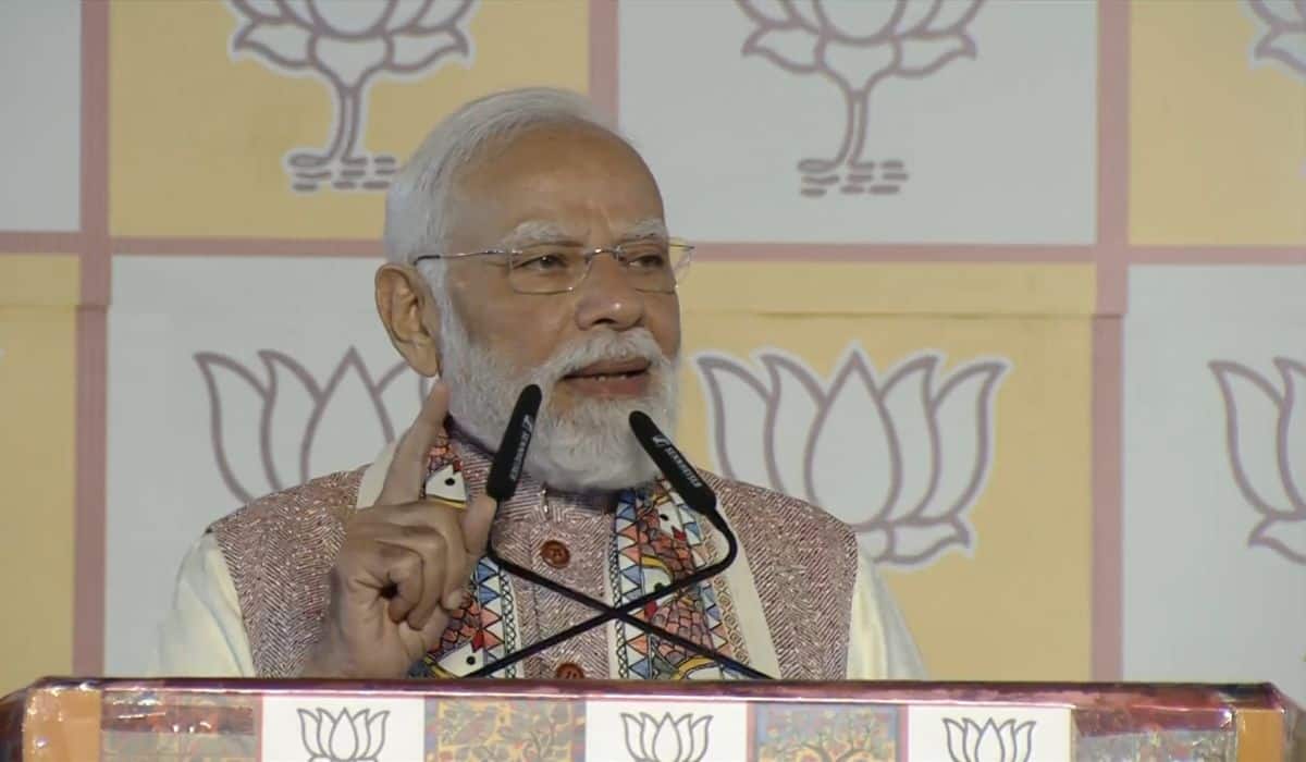 After NDA’s landslide Bihar victory, PM Modi takes the centre stage at BJP HQ