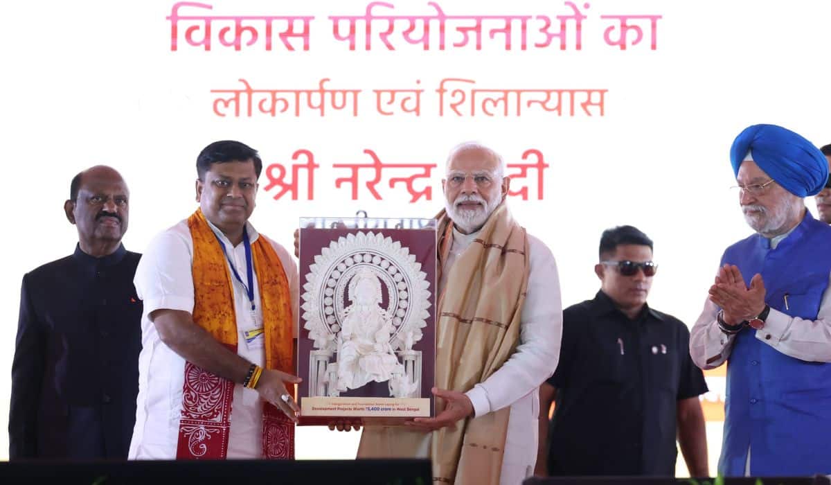 PM Modi launches multiple projects worth over ₹5,400 crore in Durgapur, West Bengal