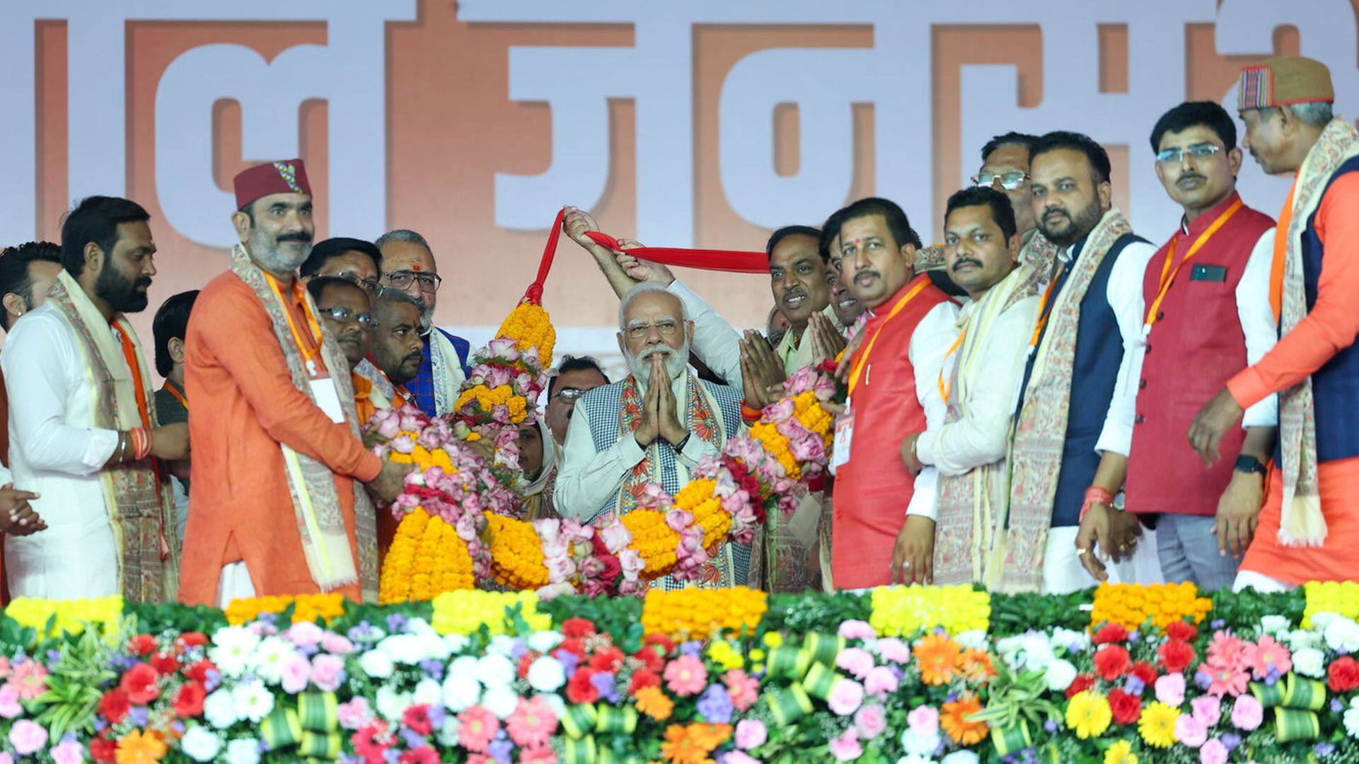 PM Modi stirs up massive rallies with his addresses in Araria & Bhagalpur, Bihar