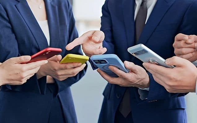 Smartphone production up 8 per cent, exports surge 28 per cent