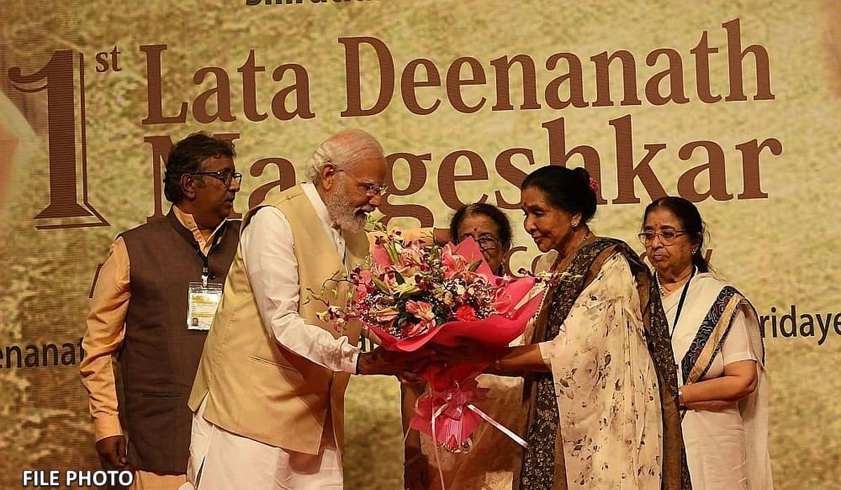 Prime Minister condoles the passing of iconic and versatile singer Asha Bhosle Ji