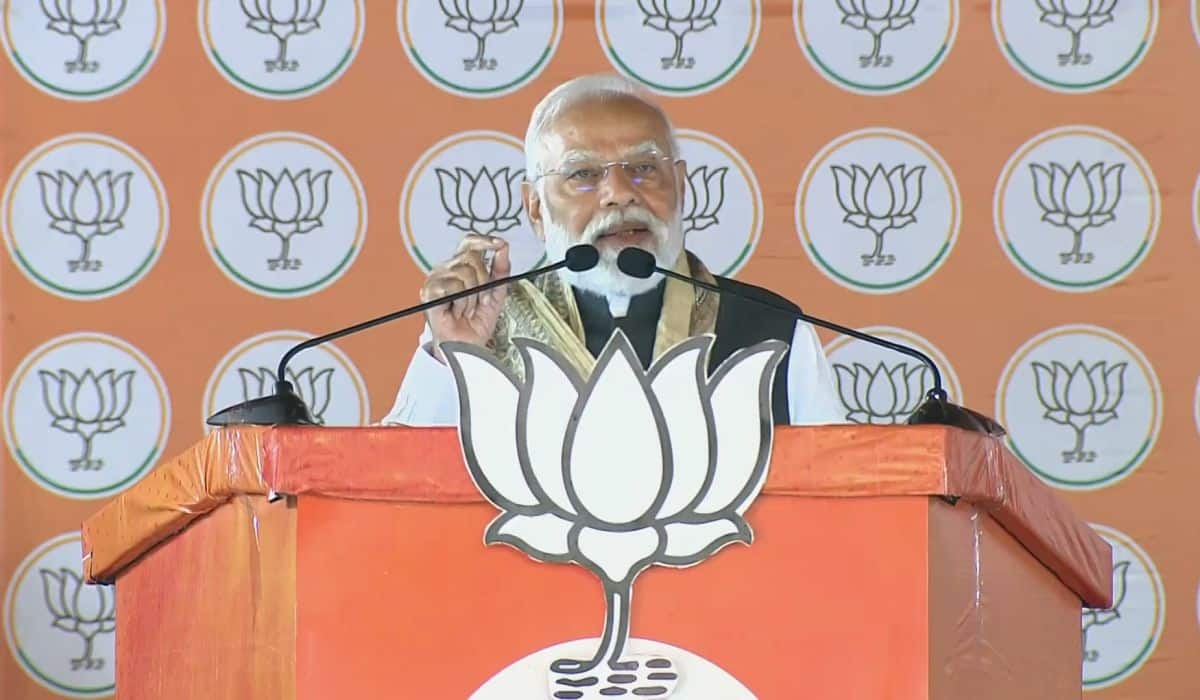 Unstoppable wave of support as PM Modi addresses a rally in Sitamarhi, Bihar