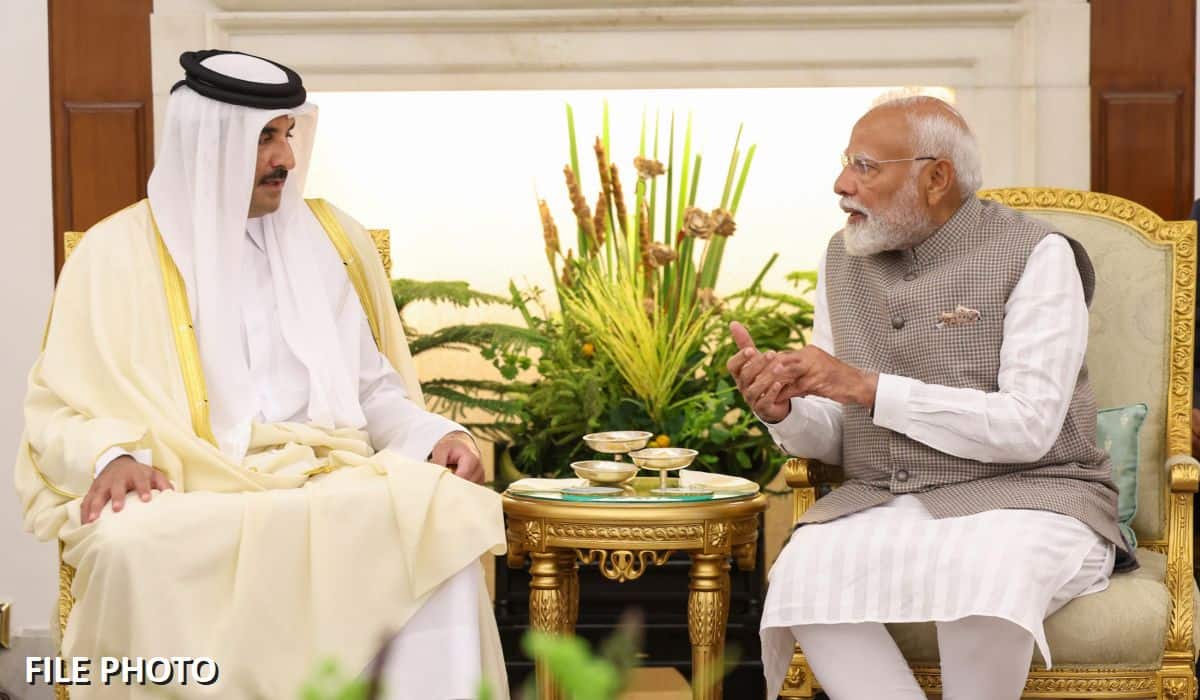 Prime Minister speaks with the Amir of Qatar