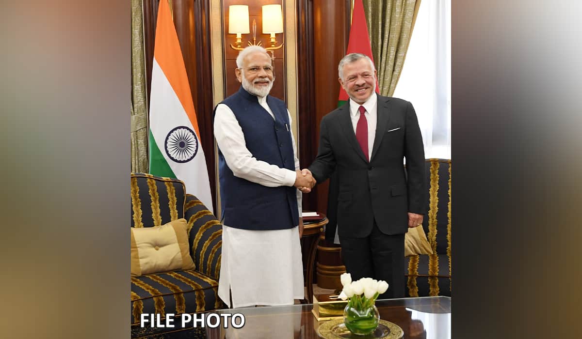 Prime Minister speaks with the King of Jordan