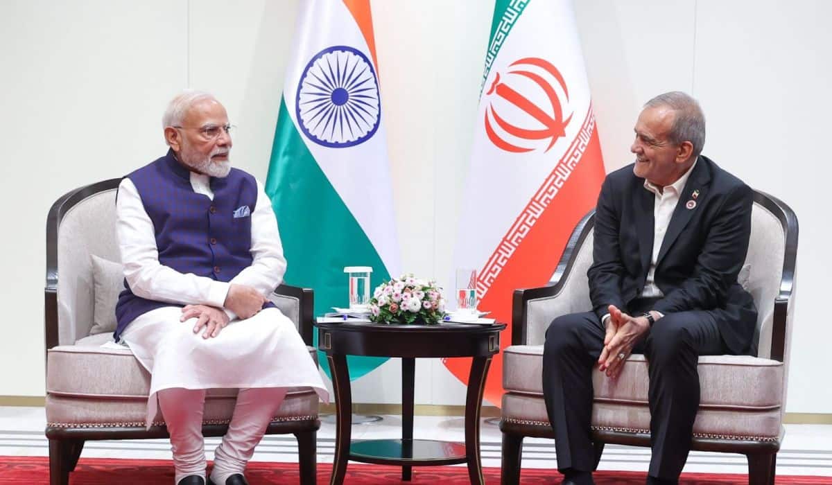 Prime Minister’s meeting with the President of Iran on the sidelines of SCO Summit