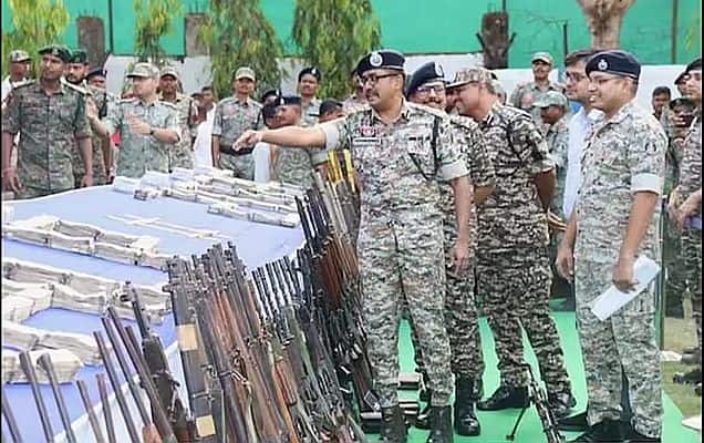 Deadline day sees dozens of Maoists lay down arms