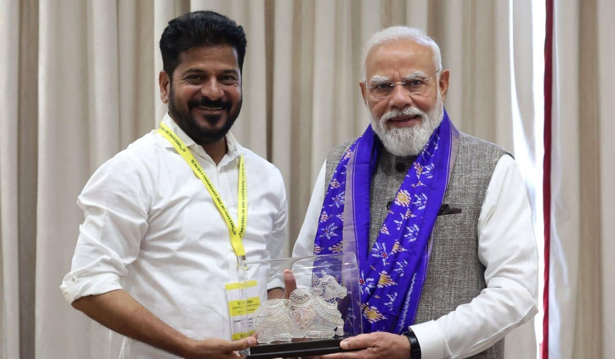Chief Minister of Telangana meets Prime Minister
