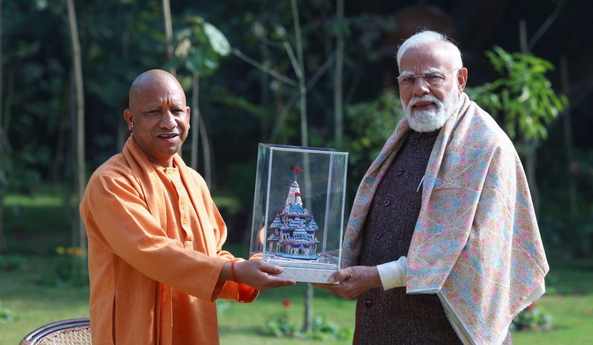 Uttar Pradesh Chief Minister meets Prime Minister