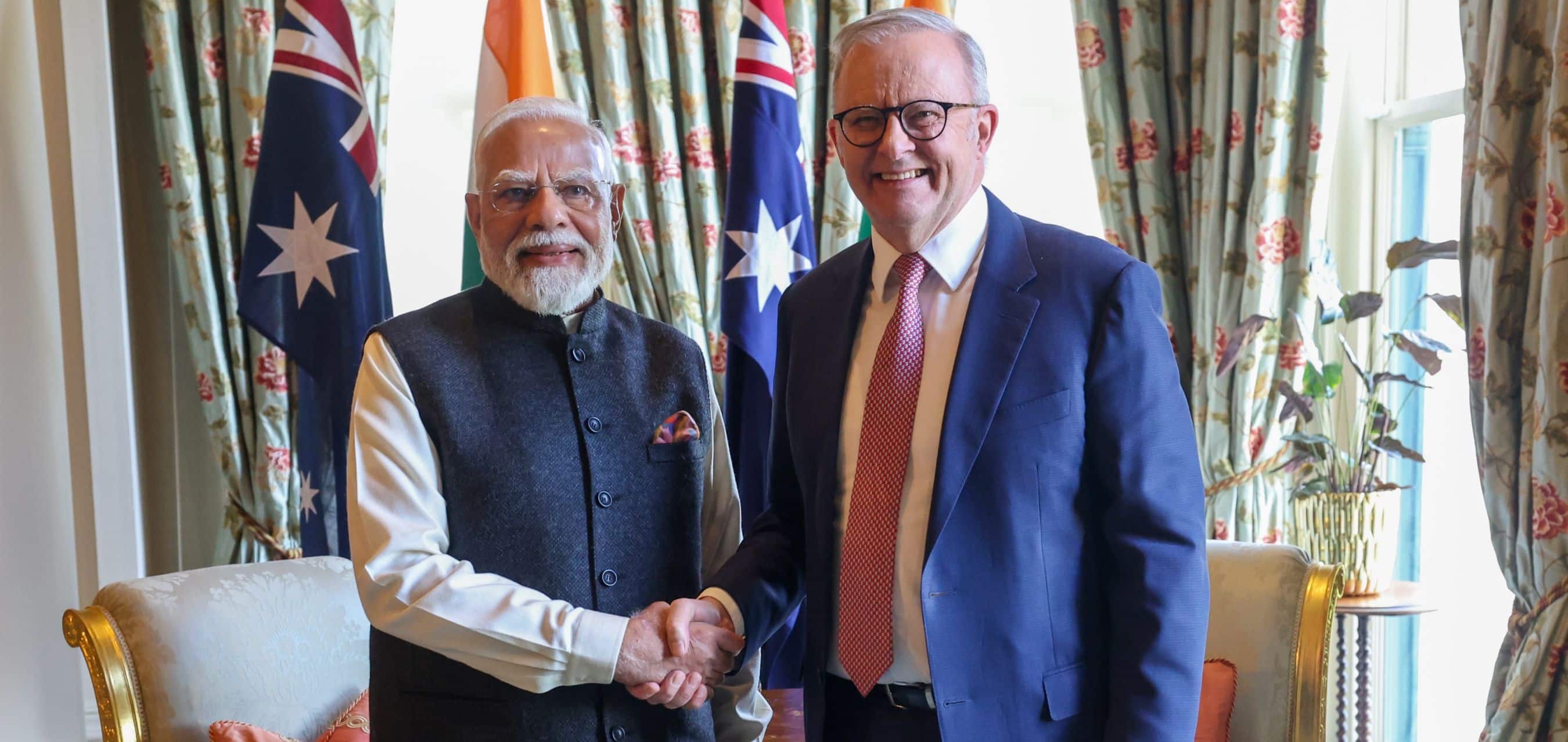 Prime Minister meets with the Prime Minister of Australia at the 3rd India-Australia Annual Summit