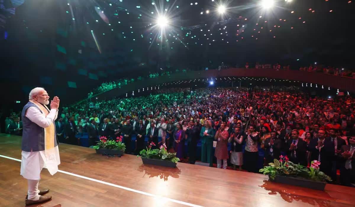 Prime Minister addresses the Indian Diaspora in the Netherlands