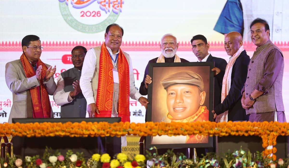 Prime Minister Shri Narendra Modi addresses the Bagurumba Dwhou program in Guwahati, Assam