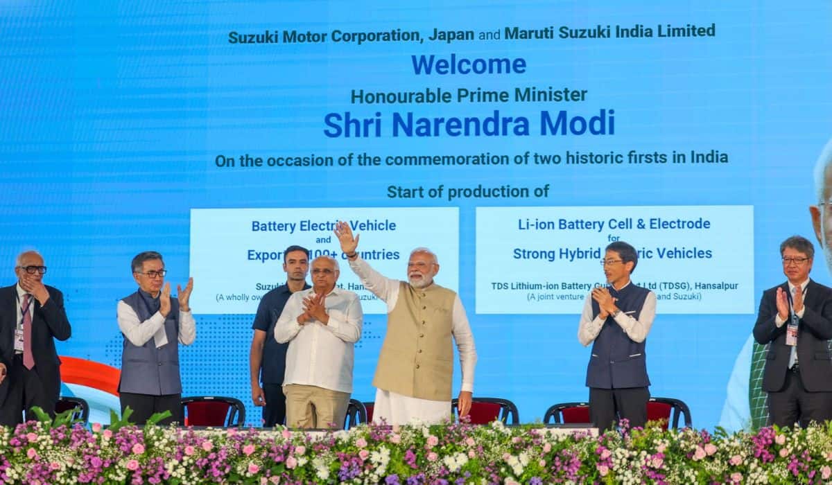 PM Modi inaugurates the green mobility initiatives in Hansalpur, Gujarat