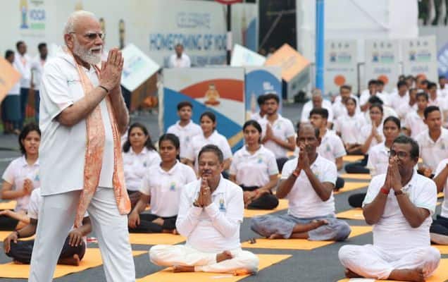 PM Modi Leads International Yoga Day Event In Kolkata, Says It Has Become 'World's Biggest Festival' 