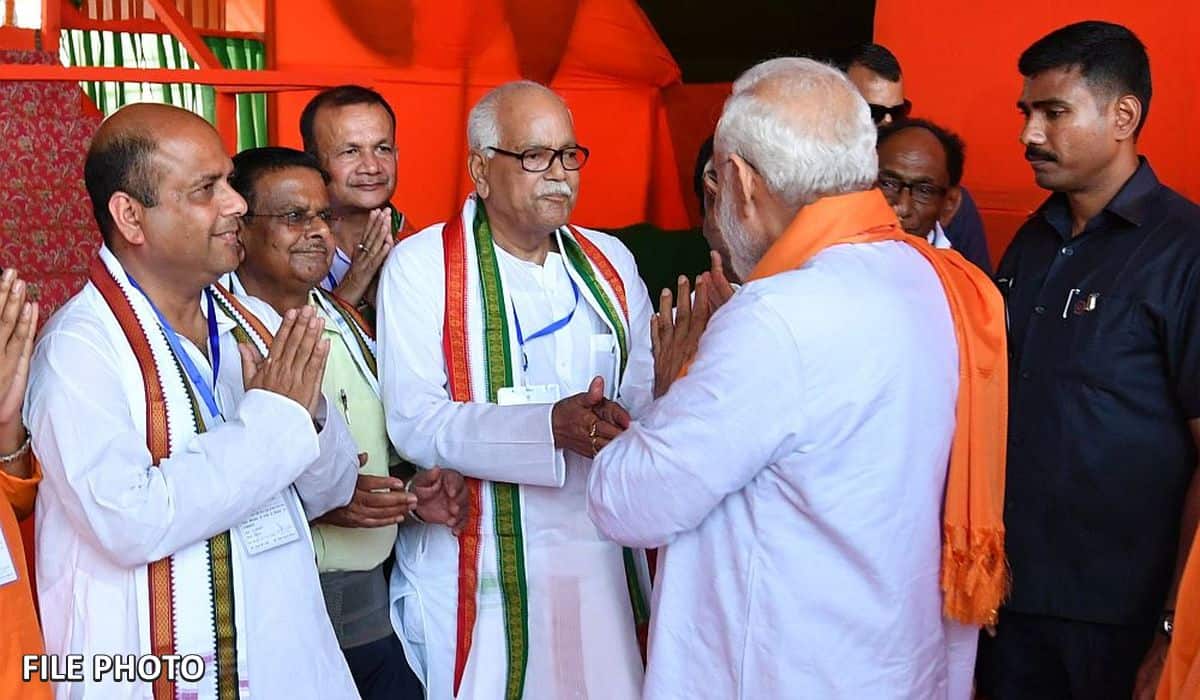 Prime Minister Condoles the Demise of Former MP and Union Minister Shri Kabindra Purkayastha Ji