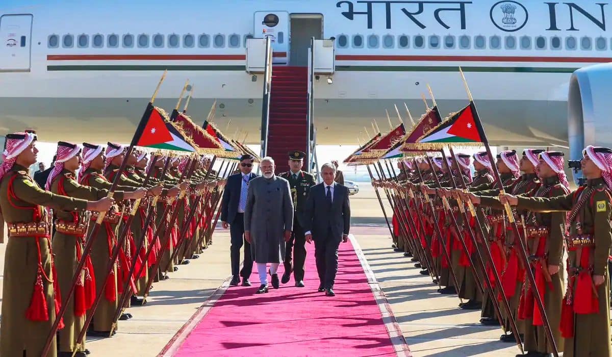PM Modi arrives in Amman, Jordan to a warm welcome 