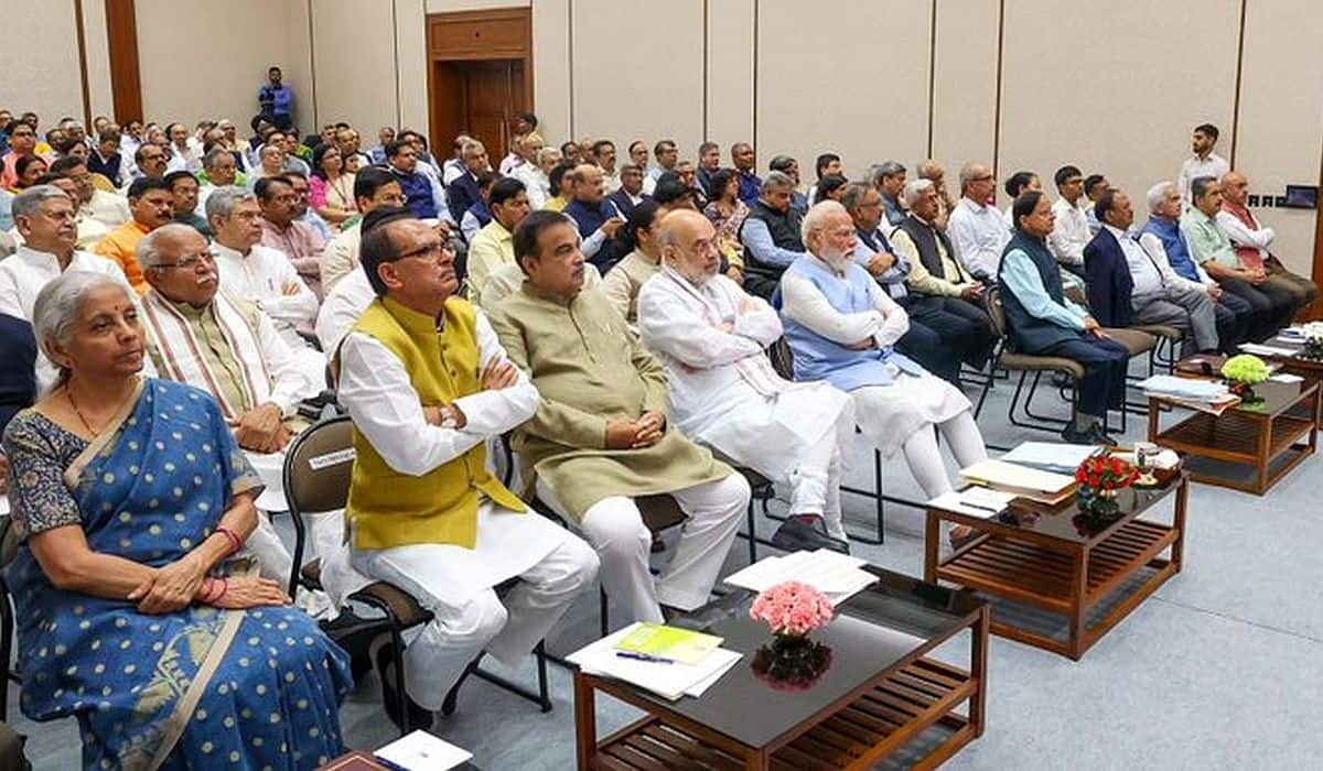 Prime Minister chairs a meeting of the Council of Ministers to boost 'Ease of Living' and 'Ease of Doing Business'