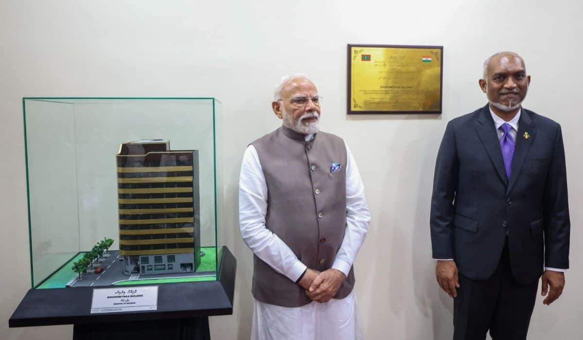 PM Modi and President of Maldives jointly inaugurate the Ministry of Defence building of Maldives