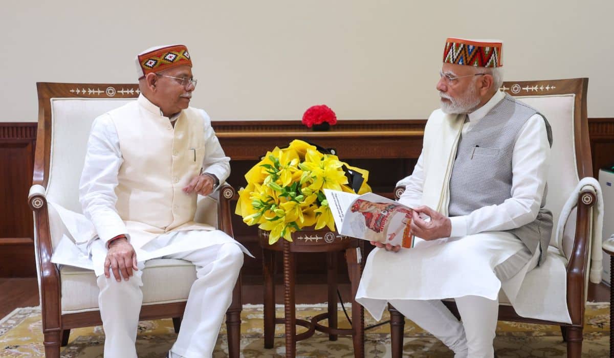 Himachal Pradesh Governor meets Prime Minister