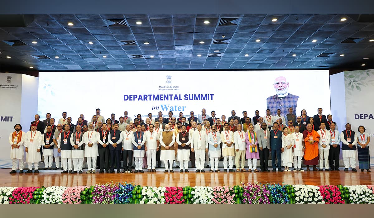 PM chairs valedictory session of National Departmental Summit on Water