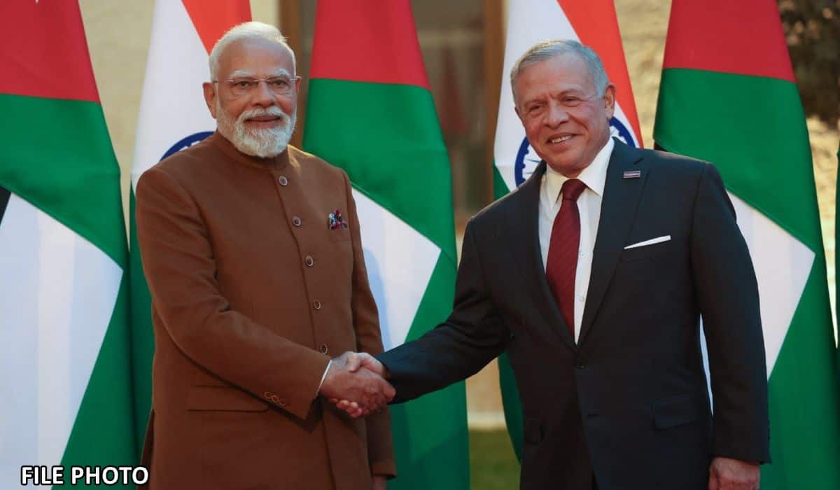 Prime Minister Speaks with King of Jordan