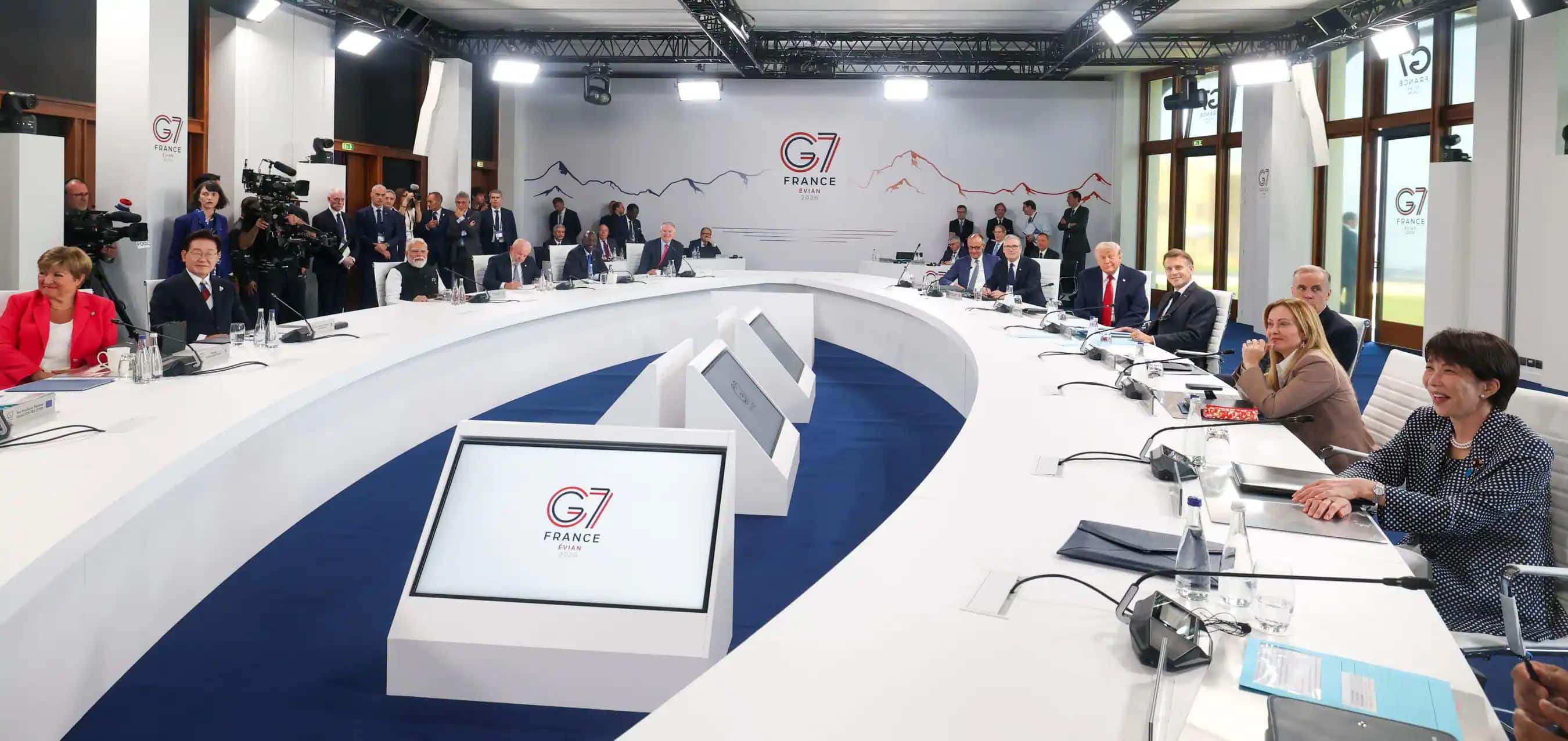 PM addresses the session on “Reviving a Balanced, Shared and Sustainable Economic Growth for All” at G7 Summit