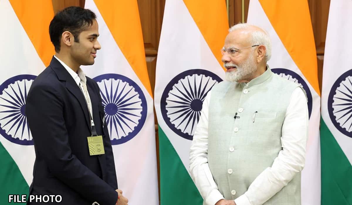 Prime Minister congratulates Arjun Erigaisi for winning Bronze medal at the 2025 FIDE World Rapid Chess Championship