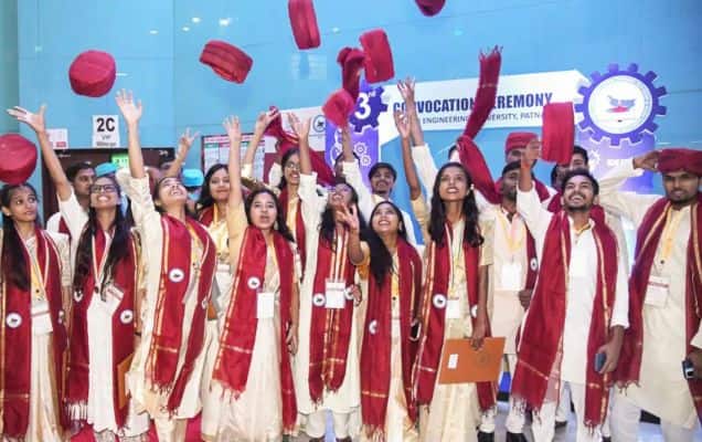 STEM Enrolment Crosses 1 Crore Mark, Women's Share Rises To 44%: Government Report