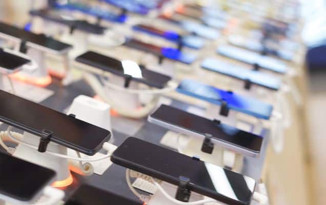 Mobile sales ring loudly as shipments reach five-year high