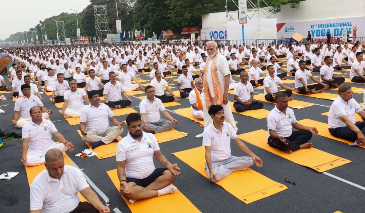 12th International Day of Yoga: Glimpses from Kolkata