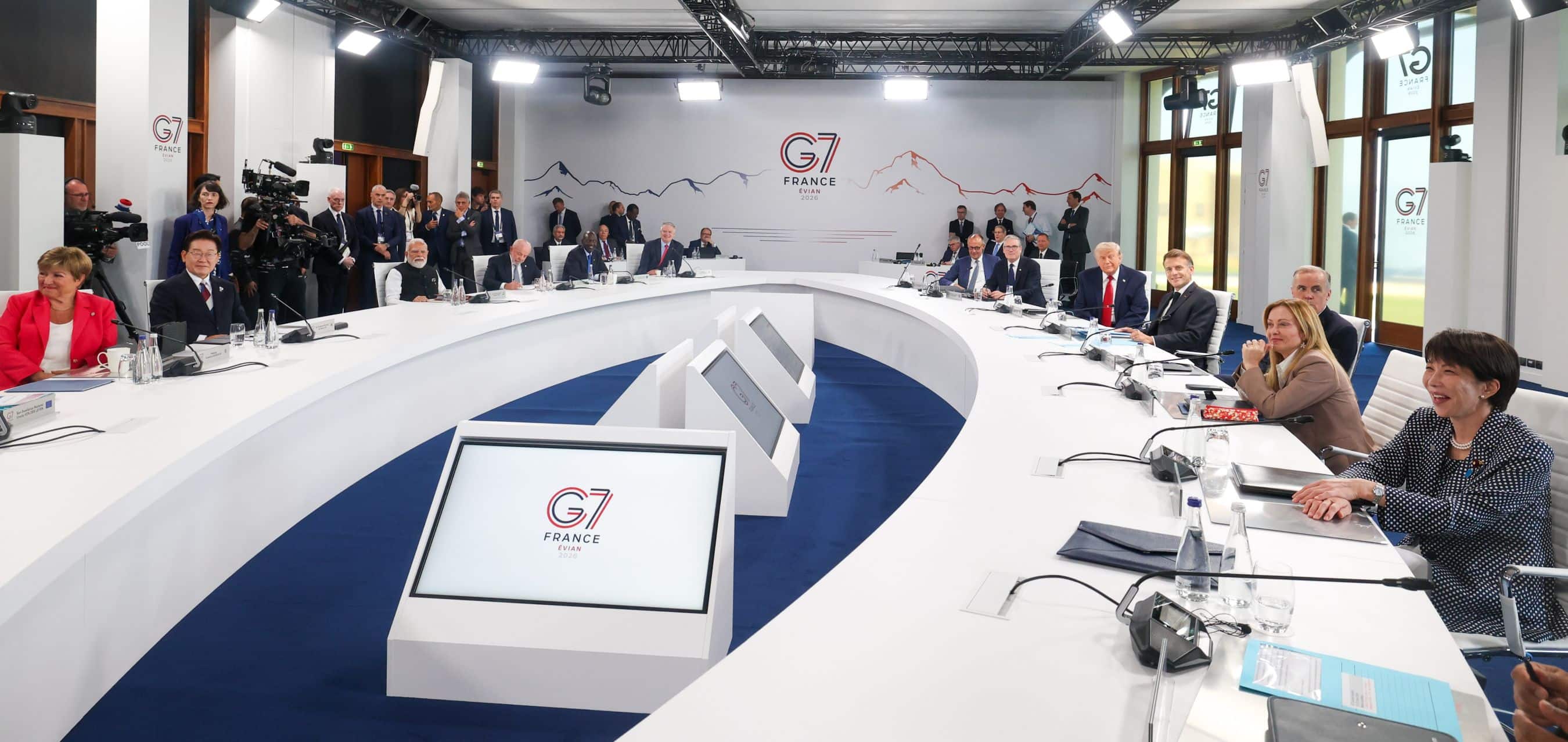 PM addresses the session on “Reviving a Balanced, Shared and Sustainable Economic Growth for All” at G7 Summit
