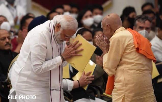 ಹೆಸರಾಂತ ಗಮಕ ಪ್ರತಿಪಾದಕ ಮತ್ತು ಪದ್ಮಶ್ರೀ ಪ್ರಶಸ್ತಿ ಪುರಸ್ಕೃತ ಎಚ್.ಆರ್.ಕೇಶವ ಮೂರ್ತಿ ಅವರ ನಿಧನಕ್ಕೆ ಪ್ರಧಾನಮಂತ್ರಿ ಸಂತಾಪ