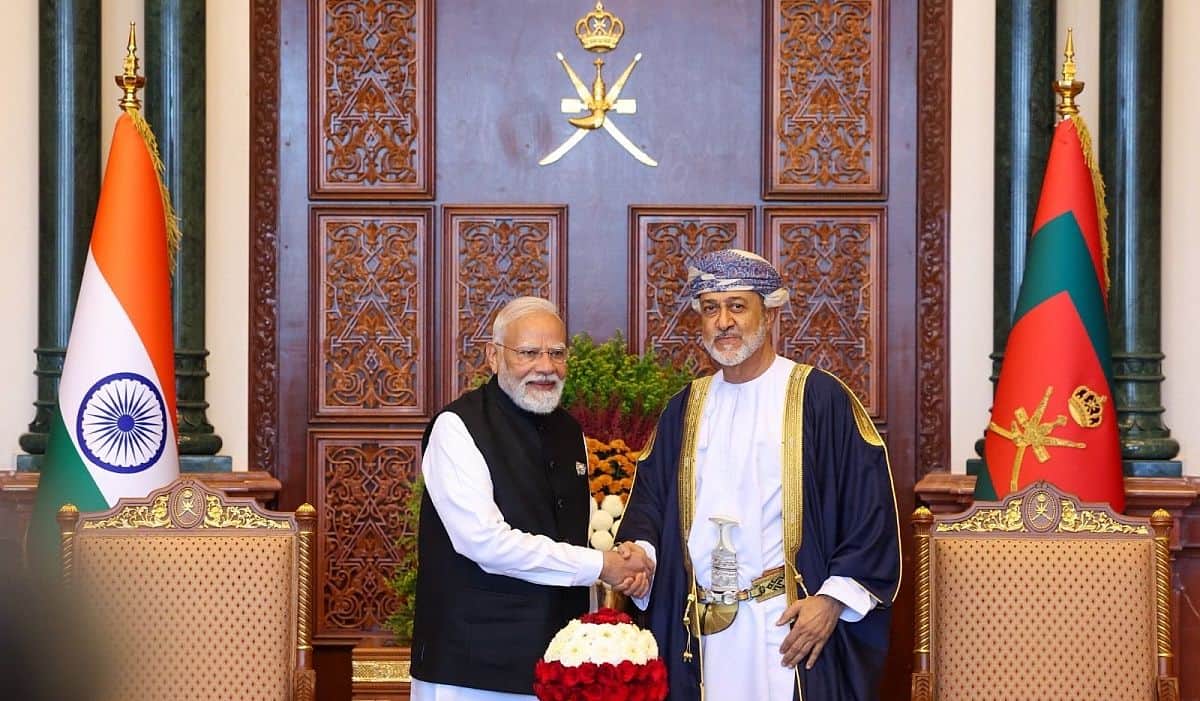 Prime Minister meets with His Majesty Sultan of Oman
